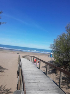 LAS TONINAS - CASAS DE PLAYA - a 50 metros del mar